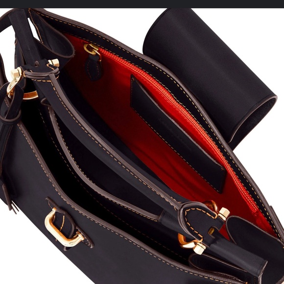 Dooney & Bourke Alto Viola - Picture 5 of 7